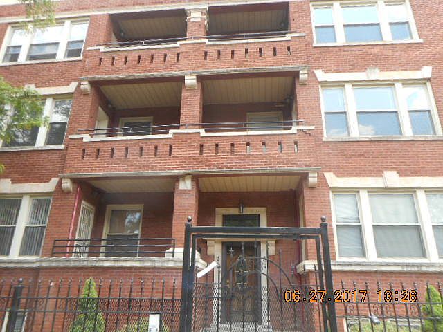 1st image of 4847 S Vincennes Ave #106