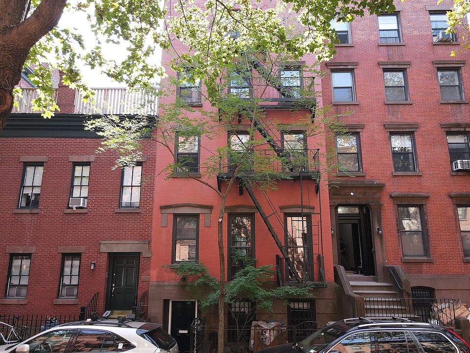 1st image of 202 Baltic St #1