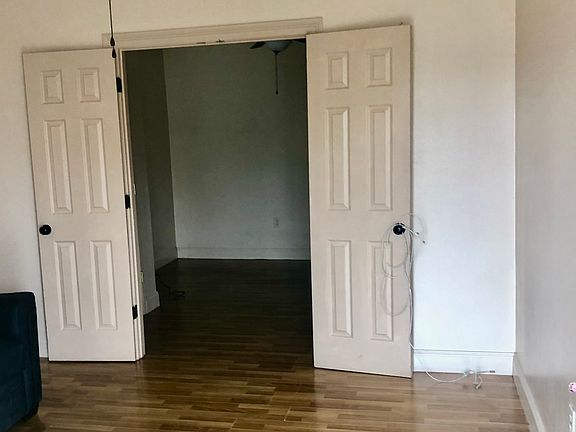 5th image of 1912 Independence St