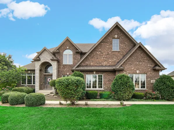 4551 Sassafras Ln, Naperville, IL 60564