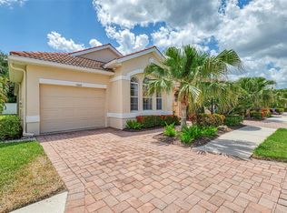 7803 33rd St E, Sarasota, FL 34243
