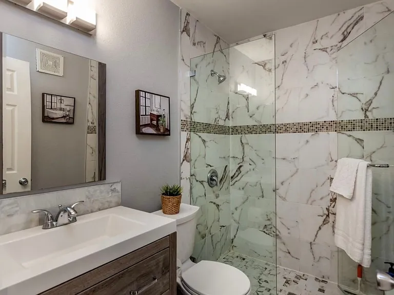 20720 4th St #7 — Photo 7
