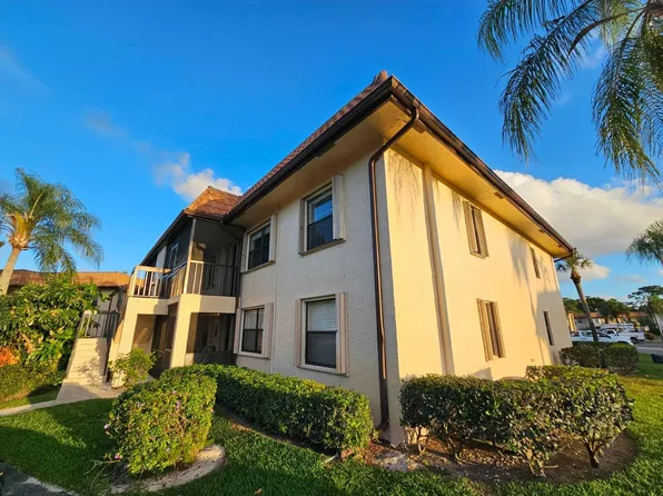 7091 Golf Colony Court #203, Lake Worth, FL 33467