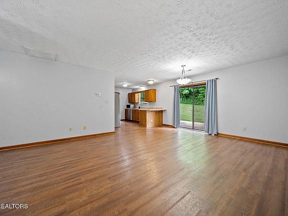 4th image of 5329 Malachi Cir
