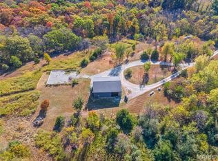 2 Whitetail Ridge Rd, Eolia, MO 63344