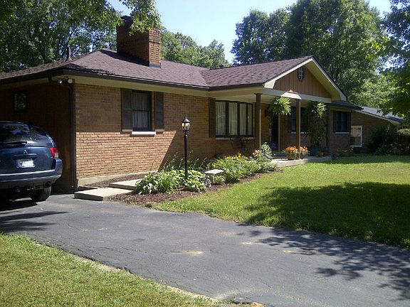 5th image of 9917 Silverwood Ln