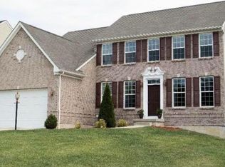 8930 Summer Crest Dr, Cincinnati, OH 45251