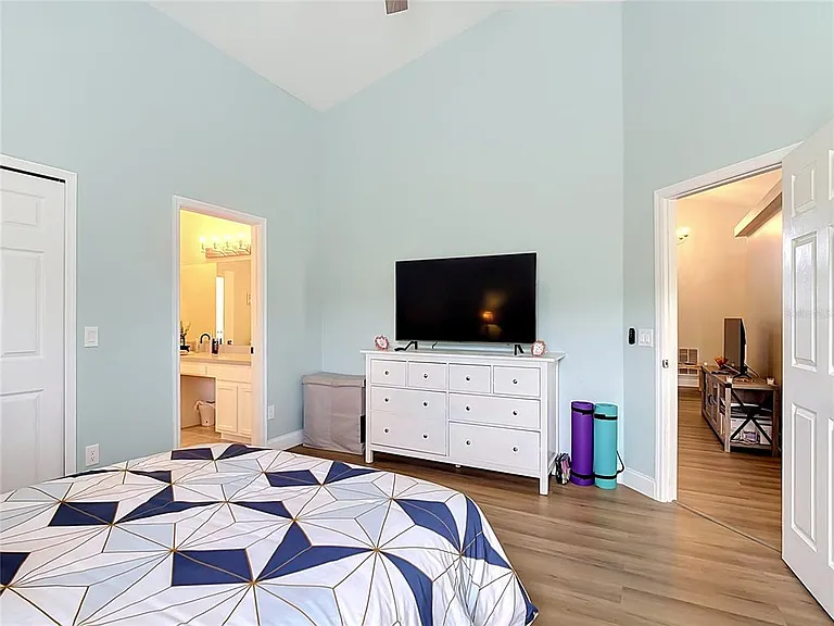 1128 Pinedale Dr — Photo 13