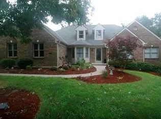 8955 E Kemper Rd, Cincinnati, OH 45249