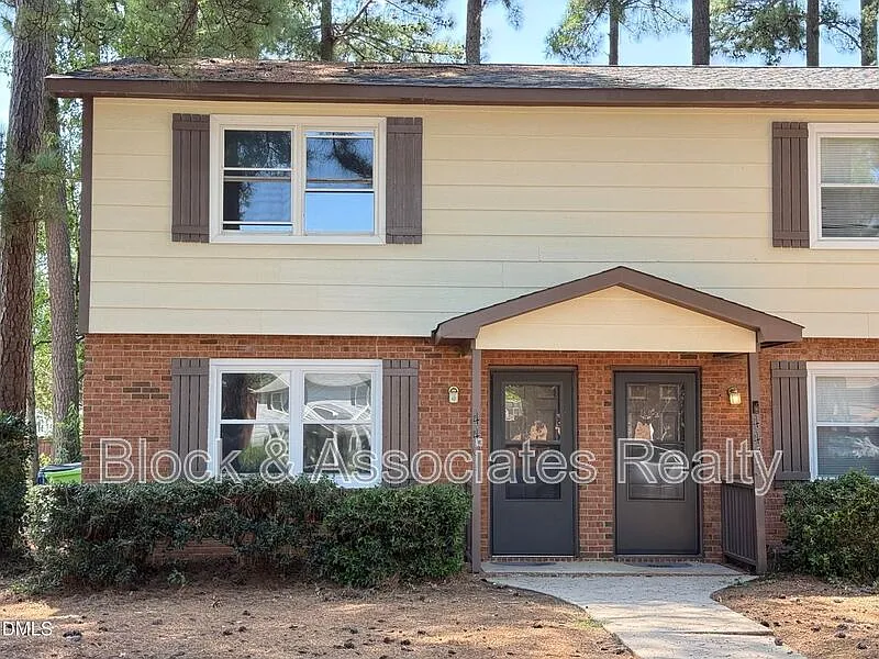 4401 Bleeker Ct