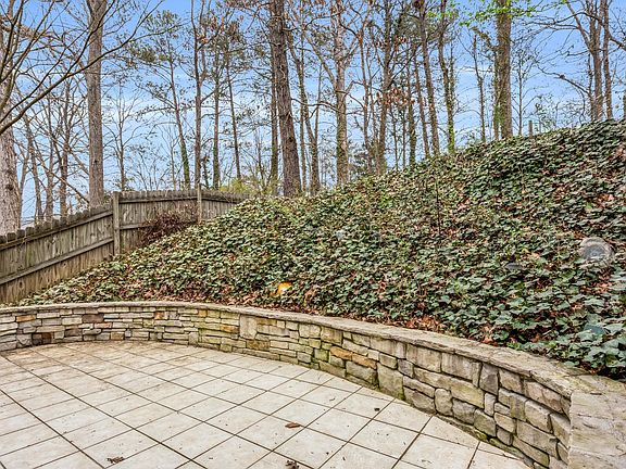 4th image of 5142 Laurel Bridge Ct SE