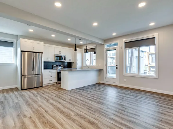 Essential Seton Townhomes