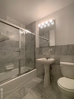 Rented by Oxford Property Group | media 4