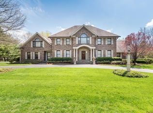 136 Castlemere Pl, North Andover, MA 01845
