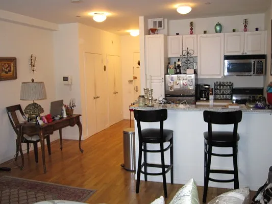 Rented by City Connections Realty | media 28