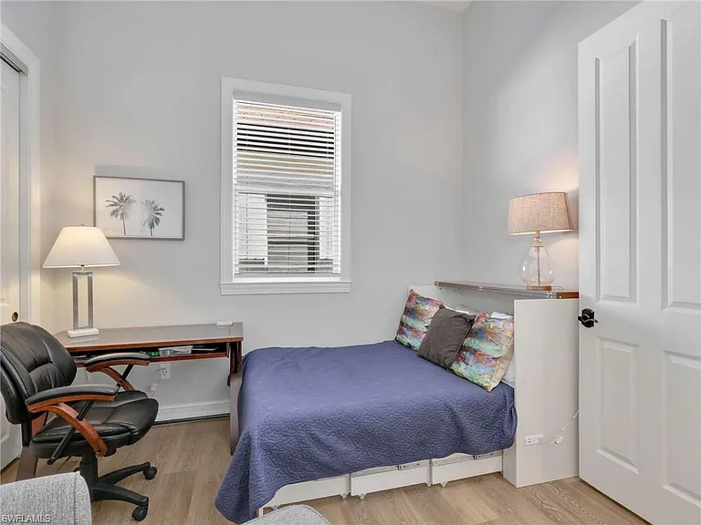 7864 Valencia Ct — Photo 38