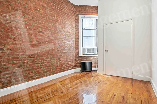 Rented by Lisa Management Inc | media 21