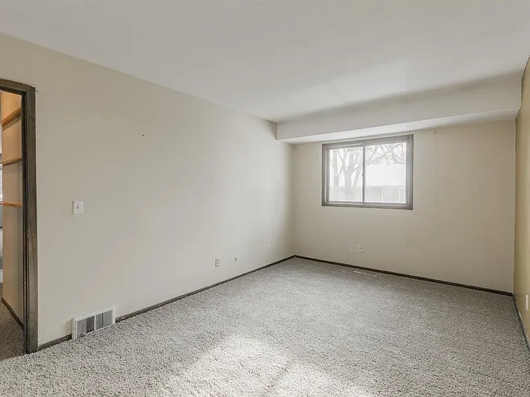 3655 Denmark Ave — Photo 5