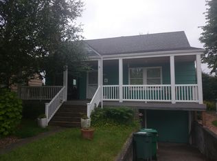 2807 NW 68th St, Seattle, WA 98117