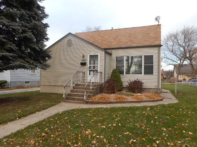 3422 186th St photo 1