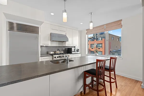 Sold by Compass | media 5