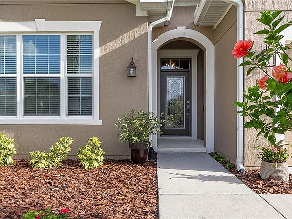 3rd image of 16721 Abbey Hill Ct