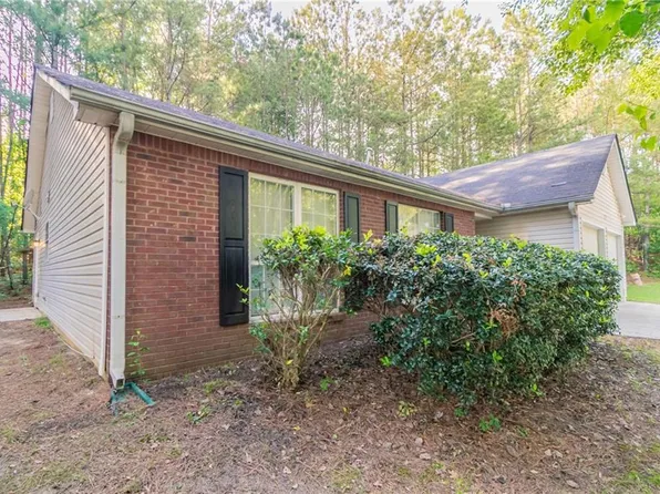 3856 Vine Stone Dr, Lithonia, GA 30038