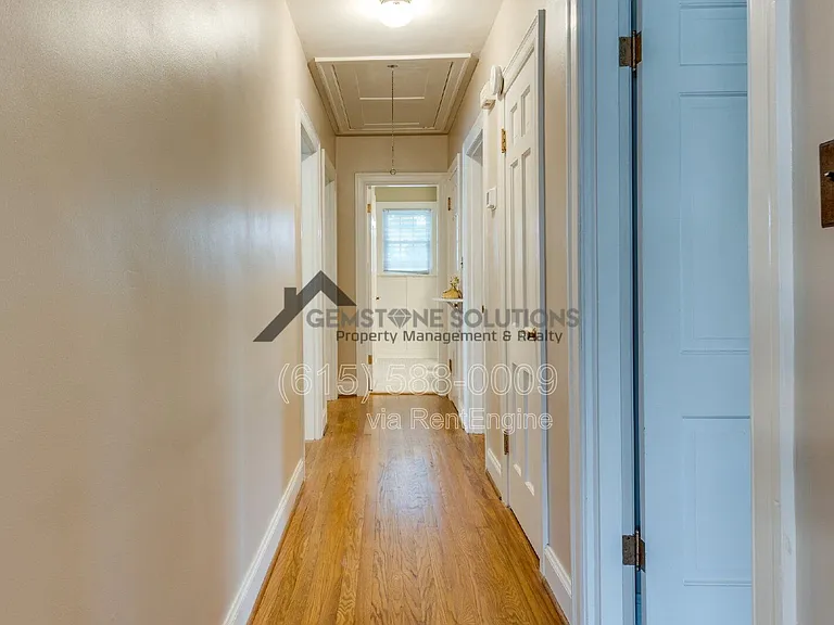 715 Hillsboro Rd — Photo 28