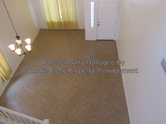 4th image of 1791 E Leslie Ave
