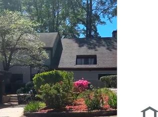 26 Willowick Dr, Lithonia, GA 30038