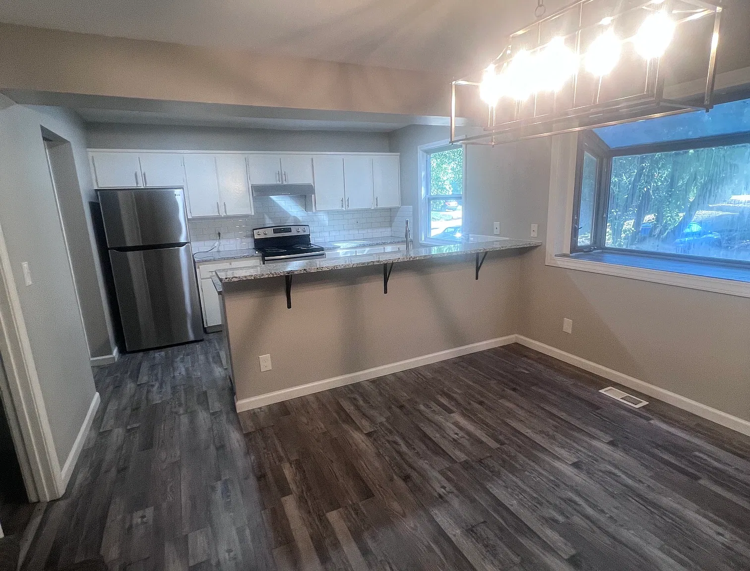 3 bed, 2.5 bath, 1457 sqft, $1,900 — Photo 3