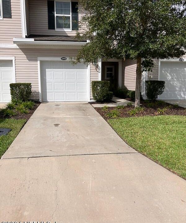 1st image of 13950 MOLINA Drive