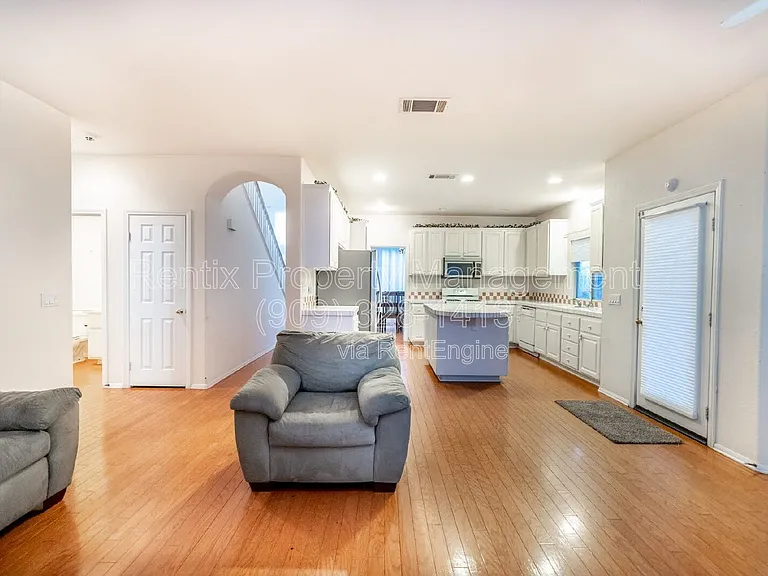 3655 Shandin Dr — Photo 14