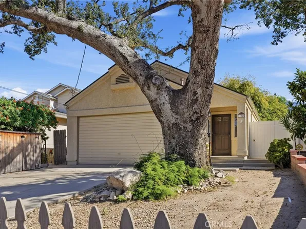 11026 Woodward Ave, Sunland, CA 91040