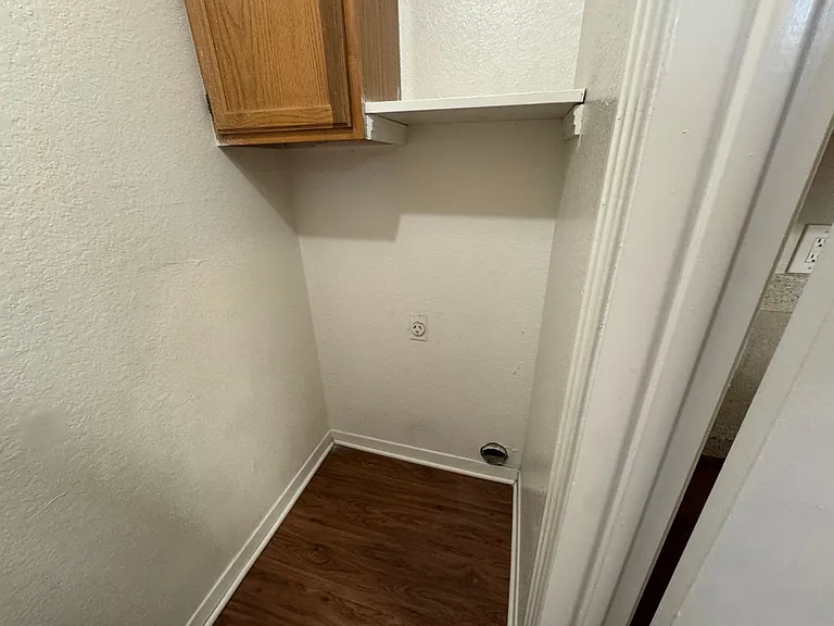 7510 Connie Ln — Photo 12