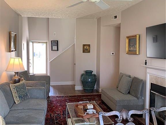 4th image of 8628 Timber Park Dr