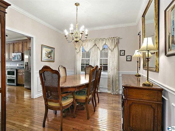 5th image of 183 Paul Revere Dr
