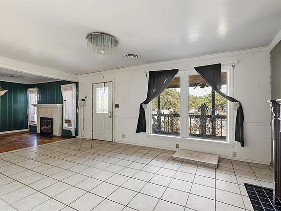 4th image of 1004 NW Laird Ave