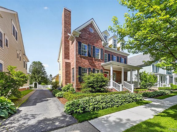 3rd image of 50325 Hancock St