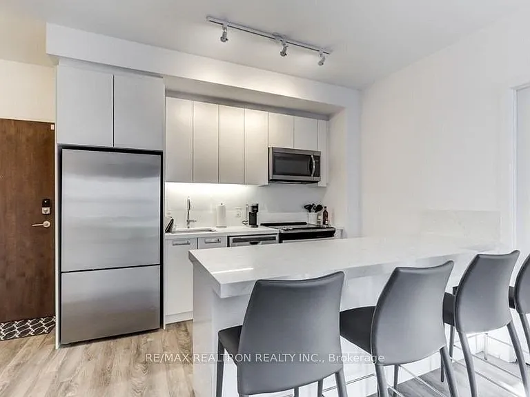 333 Sea Ray Ave #D127 — Photo 6