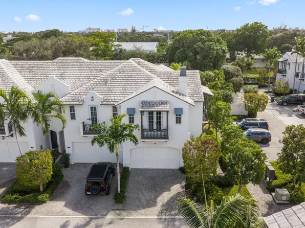 914 St George Boulevard, Delray Beach, FL 33483