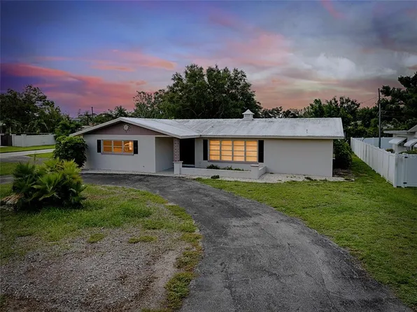 617 Cadiz Rd, Venice, FL 34285