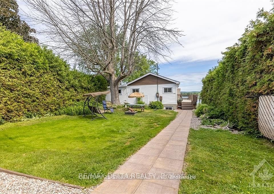 1st image of 3641 Principale St