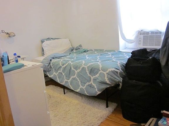 5th image of 16 Maujer St APT 15