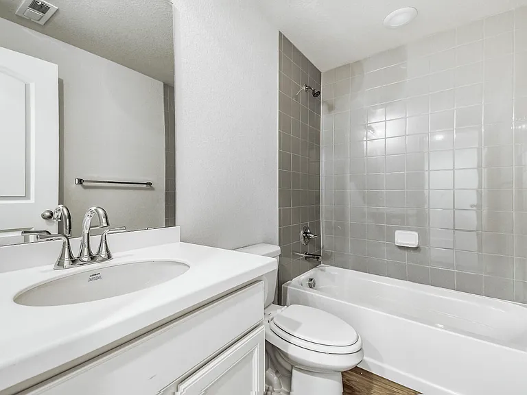 5724 S Fultondale Ct — Photo 24