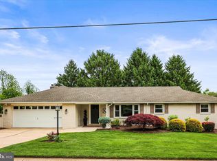 3126 Skylight Dr E, York, PA 17402