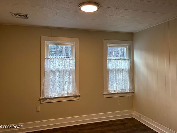 3rd image of 1410 West St Floor 2