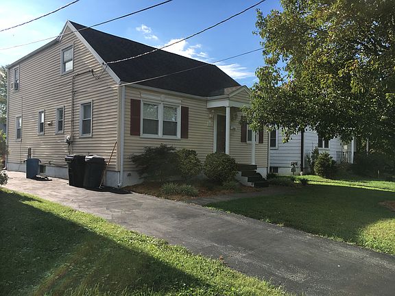 3rd image of 2702 Colin Ave