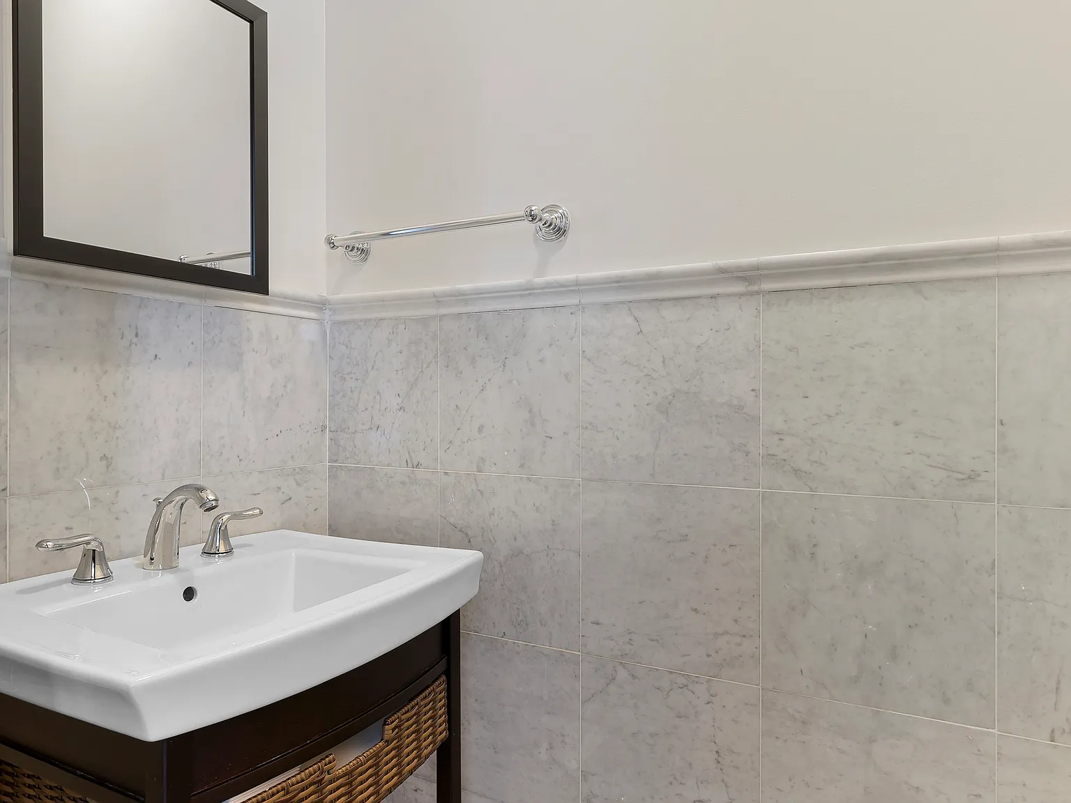 736 Saint Nichlas Avenue — Photo 3