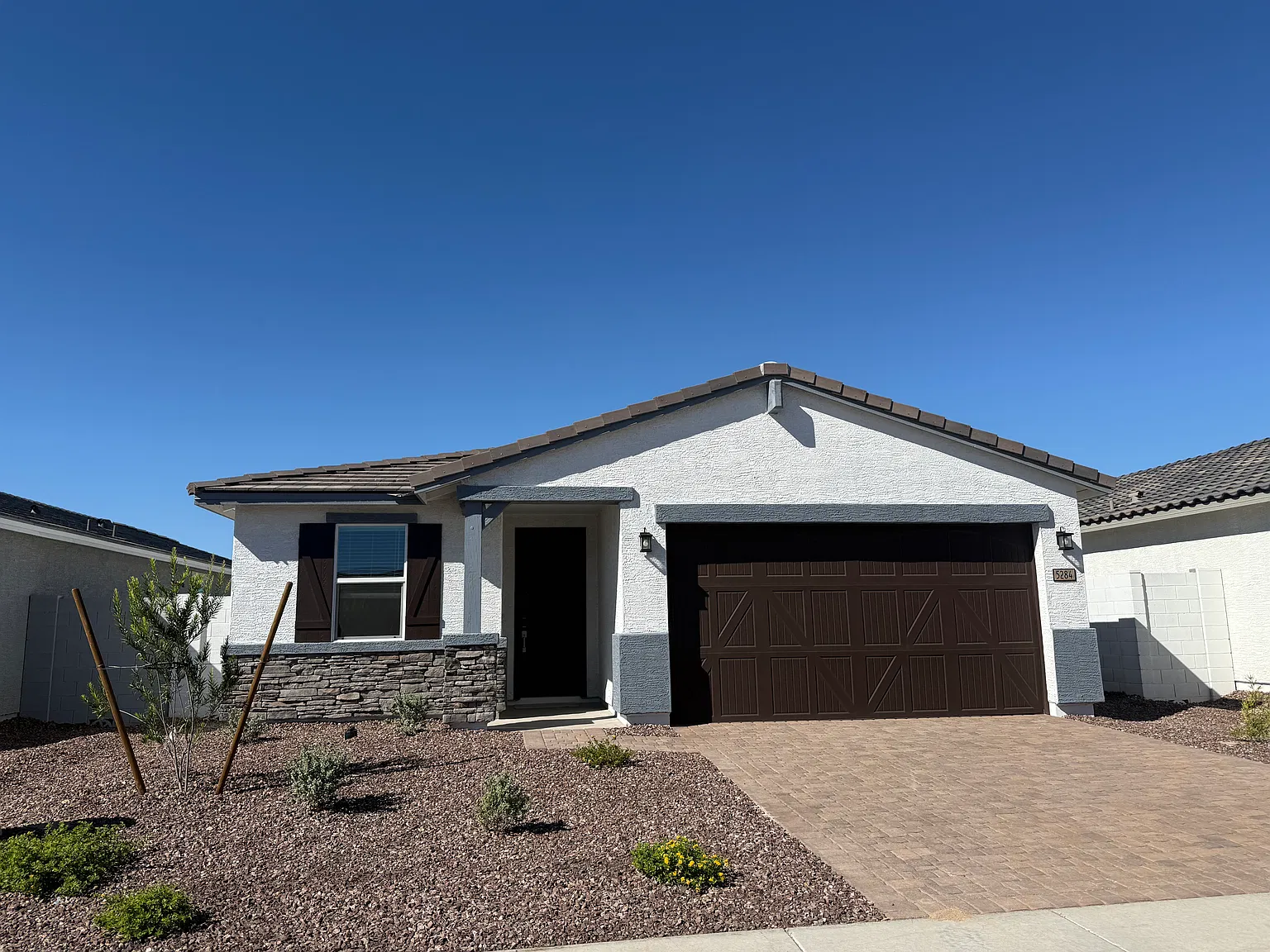 4 bed, 1832 sqft, $1,875 — Photo 1